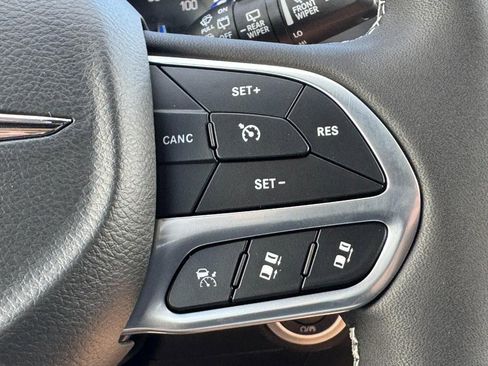 New 2026 Chrysler Pacifica Select image 17