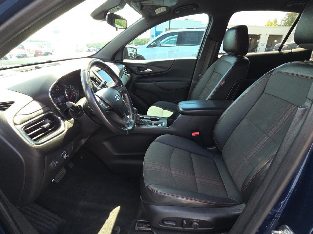 Used 2022 Chevrolet Equinox RS w/ LPO, Floor Liner Package FWD image 15
