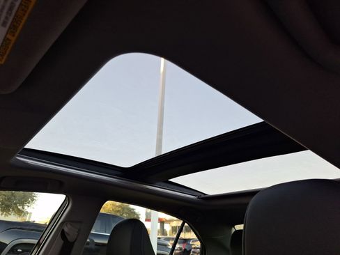 Used 2023 Toyota Camry XSE image 29