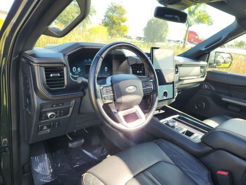 Used 2022 Ford Expedition Platinum image 29