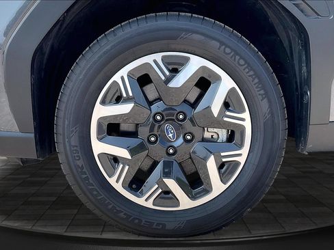 Certified 2025 Subaru Forester Premium AWD/4WD image 8