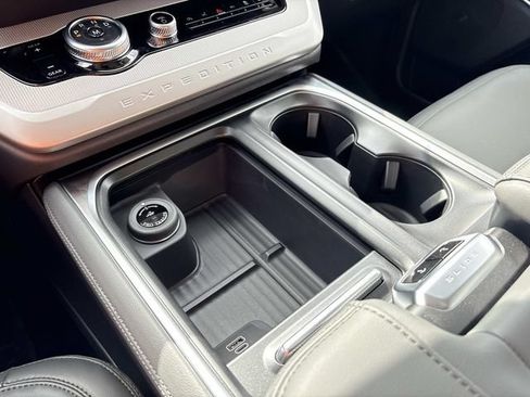 New 2027 Ford Expedition Active AWD/4WD image 31