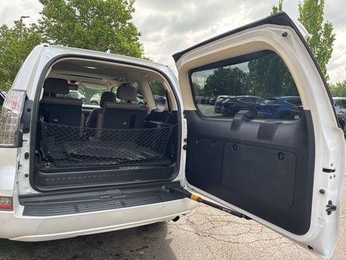 Used 2022 Lexus GX 460 Premium AWD/4WD image 44