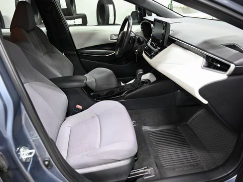 Used 2022 Toyota Corolla SE image 11