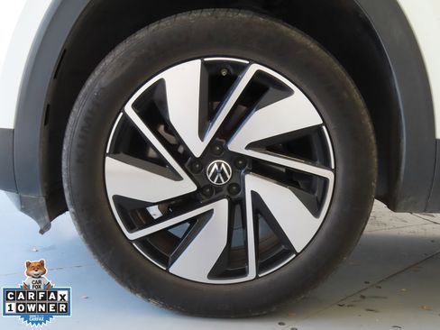 Used 2025 Volkswagen Atlas SE image 30