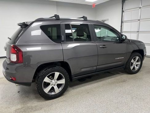 Used 2016 Jeep Compass High Altitude AWD/4WD image 10