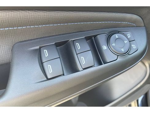 Used 2026 Buick Envista Sport Touring w/ Convenience I Package FWD image 12