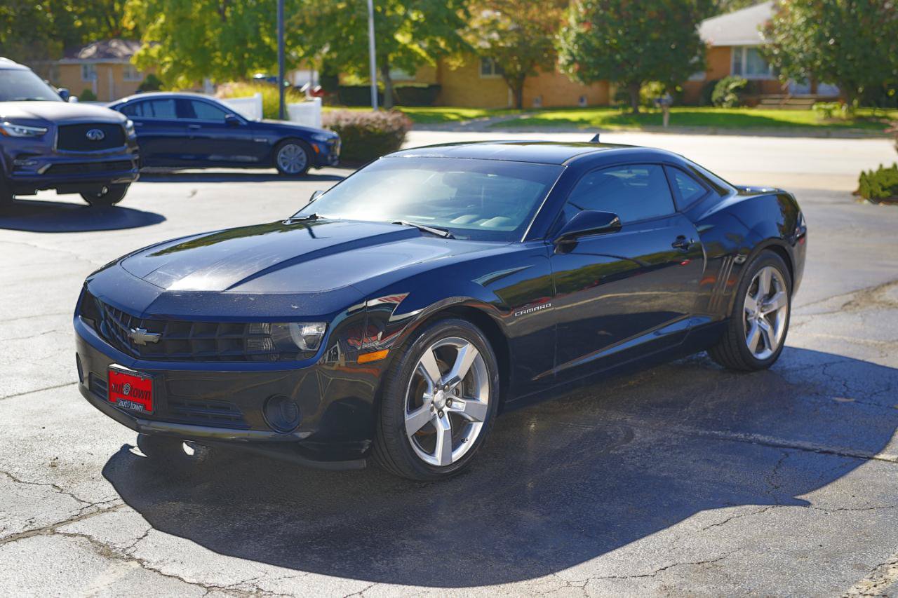 Used 2012 Chevrolet Camaro LS RWD image 3