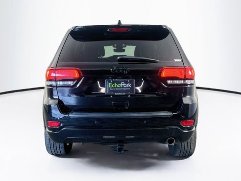 Used 2019 Jeep Grand Cherokee Altitude RWD image 7