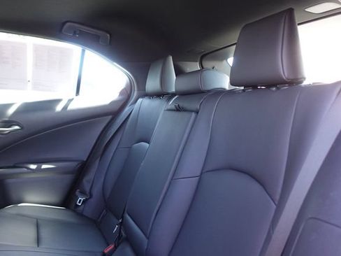Used 2019 Lexus UX 250h F Sport w/ F Sport Premium Package AWD/4WD image 27