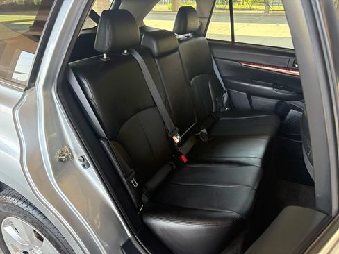 Used 2012 Subaru Outback 2.5i Limited AWD/4WD image 30