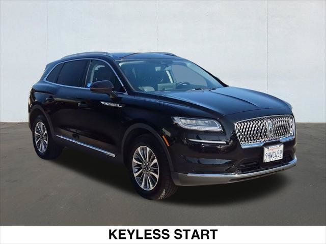 Used 2023 Lincoln Nautilus FWD w/ Premium Package image 3