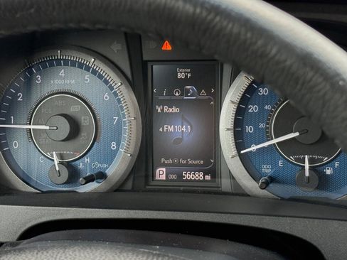 Used 2017 Toyota Sienna XLE w/ XLE Navigation Package FWD image 27
