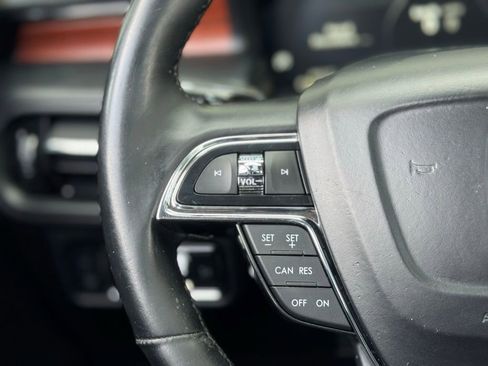 Used 2021 Lincoln Nautilus Reserve image 7