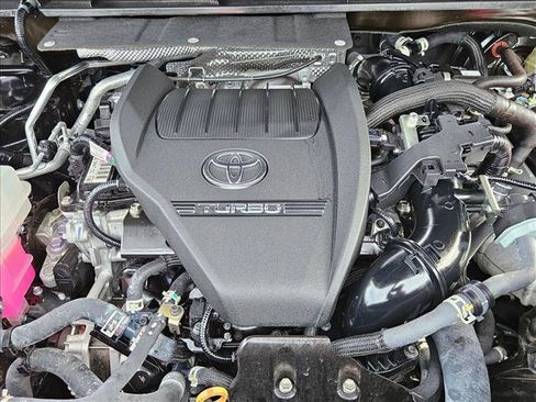 Used 2023 Toyota Highlander Platinum FWD image 23
