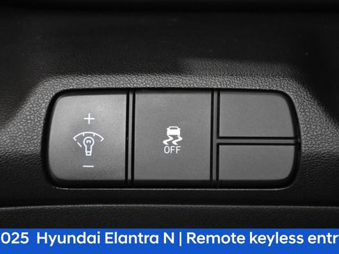 Used 2025 Hyundai Elantra N image 9