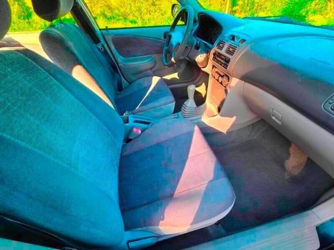 Used 1999 Toyota Corolla LE image 2