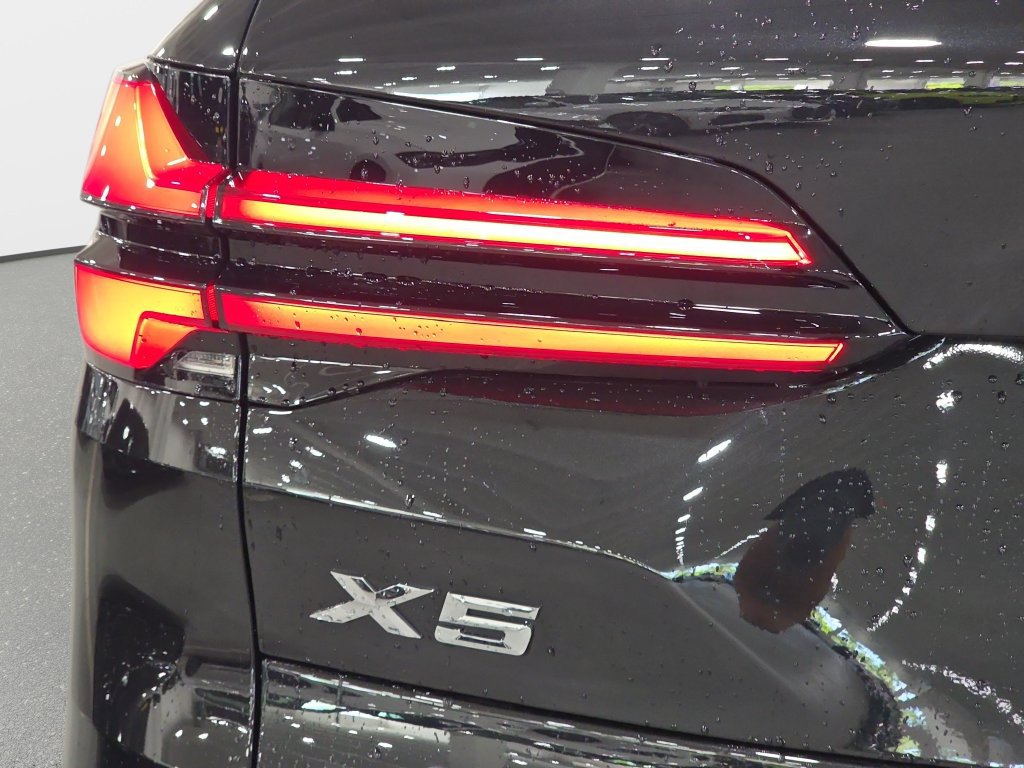 Used 2026 BMW X5 sDrive40i w/ Premium Package RWD image 28