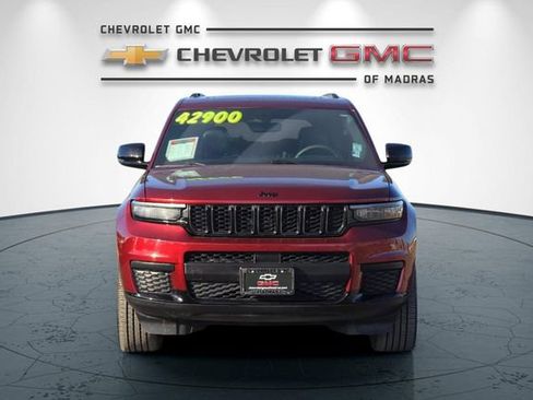 Used 2024 Jeep Grand Cherokee L Altitude image 8