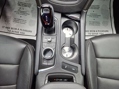 Used 2023 Cadillac XT6 Premium Luxury w/ Technology Package FWD image 42