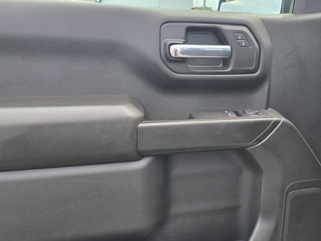 Certified 2025 Chevrolet Silverado 1500 W/T RWD image 10