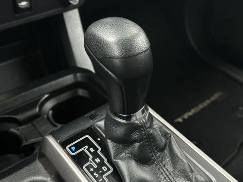 Used 2019 Toyota Tacoma SR5 image 23