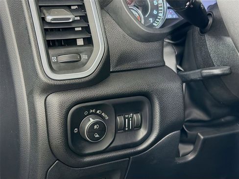 Used 2025 RAM 1500 Big Horn AWD/4WD image 10