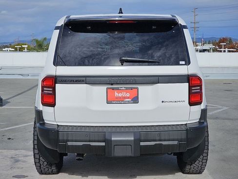 Used 2025 Toyota Land Cruiser image 15