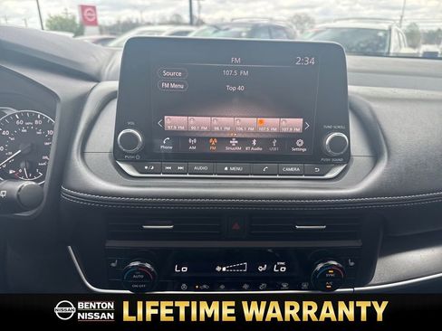 Certified 2025 Nissan Rogue SV w/ SV Premium Package image 17