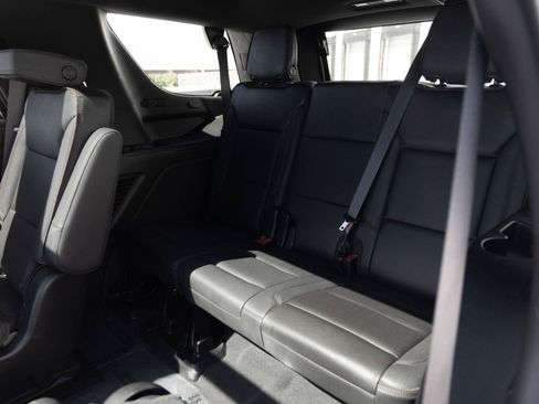 Used 2024 Chevrolet Tahoe High Country w/ Advanced Technology Package AWD/4WD image 19