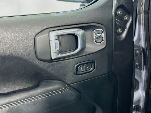 Used 2022 Jeep Wrangler Sahara image 15