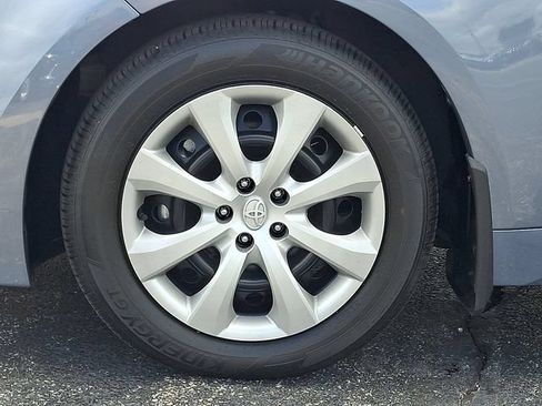Used 2025 Toyota Corolla LE FWD image 8