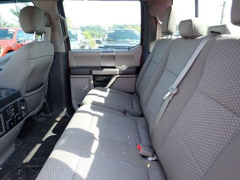Used 2019 Ford F150 XLT w/ Equipment Group 302A Luxury AWD/4WD image 12