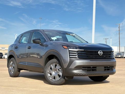 New 2026 Nissan Kicks S image 2