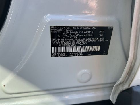 Used 2017 Toyota RAV4 Limited w/ Carpet Mat Package image 34