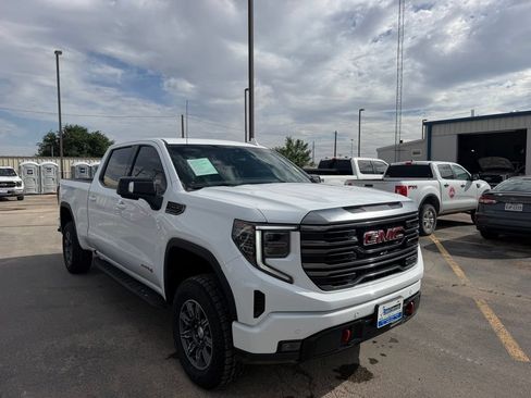 Used 2024 GMC Sierra 1500 AT4 AWD/4WD image 7