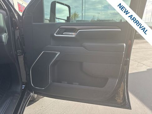 Used 2025 Chevrolet Silverado 2500 LT w/ Trail Boss Package image 10