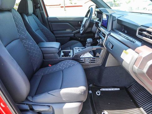 New 2026 Toyota Tacoma SR5 RWD image 18