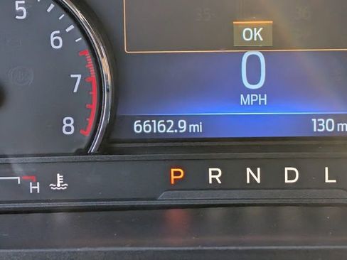 Used 2022 Ford Explorer XLT w/ Equipment Group 202A image 21