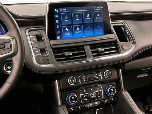 Used 2024 Chevrolet Tahoe Z71 w/ Luxury Package image 6