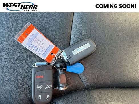 Used 2026 Jeep Compass Limited image 10