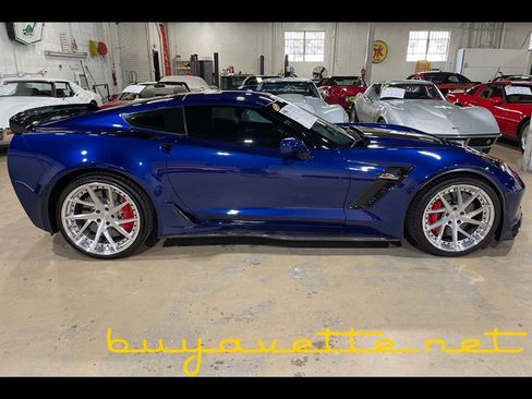 Used 2017 Chevrolet Corvette Z06 image 7