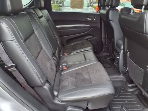 Used 2019 Dodge Durango R/T w/ Technology Group RWD image 16