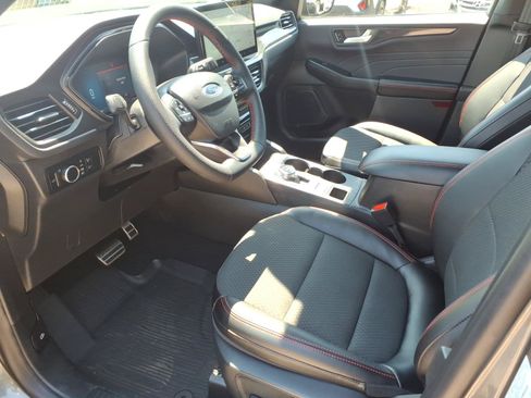 Used 2024 Ford Escape ST-Line w/ Tech Pack #1 FWD image 11