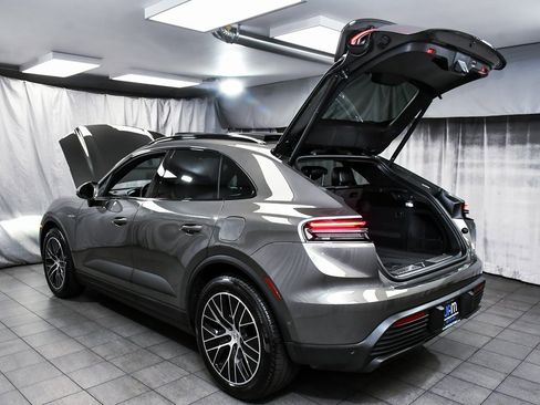 Used 2025 Porsche Macan 4 Electric image 66