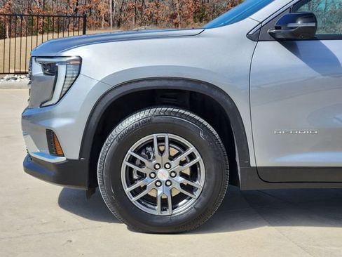 Used 2025 GMC Acadia Elevation FWD image 10
