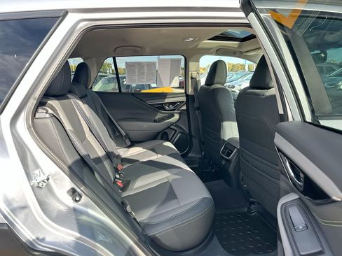 Certified 2025 Subaru Outback Onyx Edition image 26