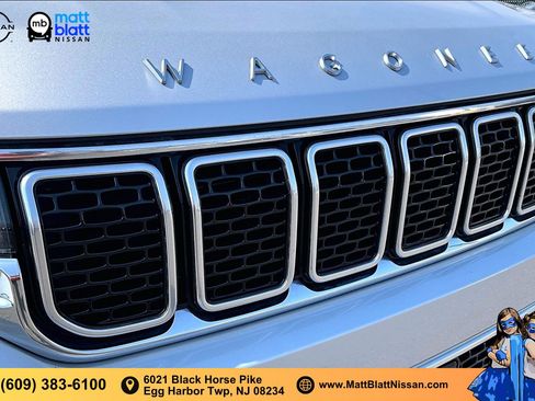 Used 2024 Jeep Wagoneer L Series III w/ Flexible Seating Group AWD/4WD image 29