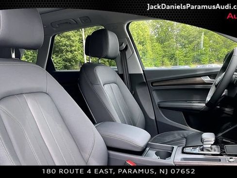 Used 2023 Audi Q5 2.0T Premium Plus w/ Premium Plus Package AWD/4WD image 7
