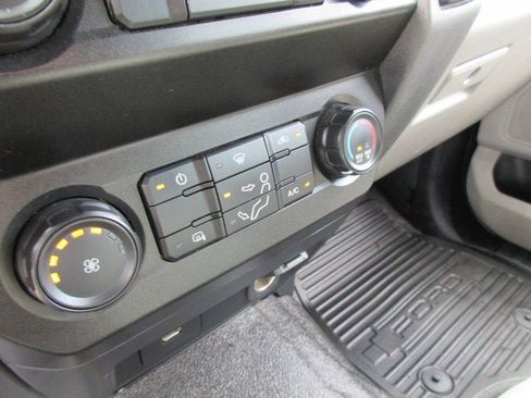 Used 2021 Ford F550 4x4 SuperCab Super Duty image 23